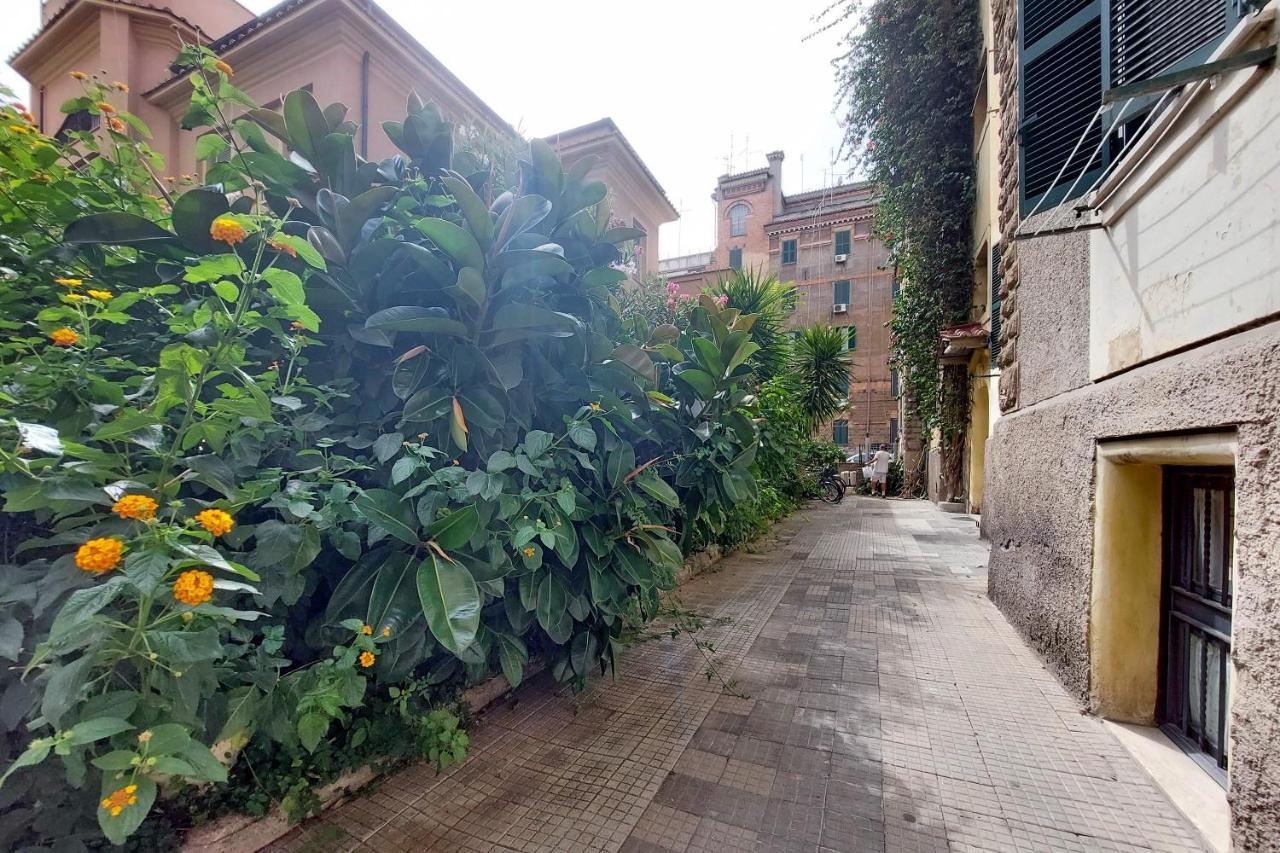 Ych-Brand New Vatican Flat With Terrace ローマ エクステリア 写真